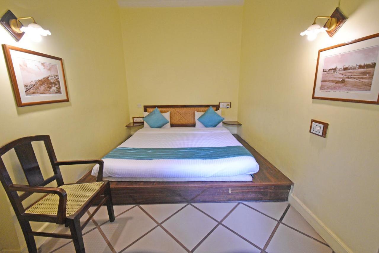 Hotel Villa Des Gouverneurs Pondichéry Extérieur photo
